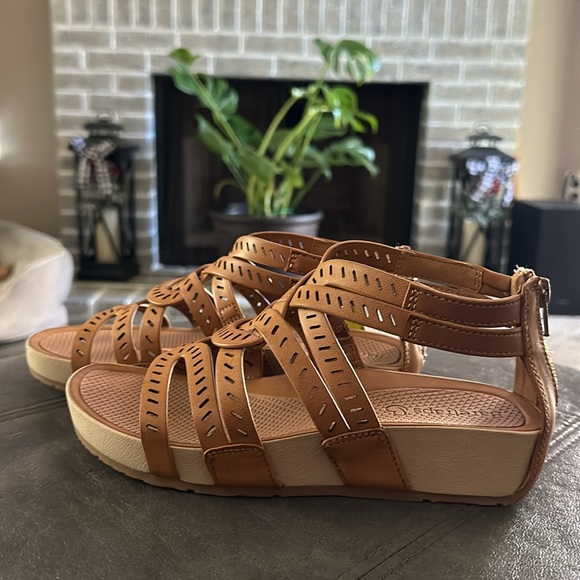 Baretraps sandals-NEW - Picture 4 of 6